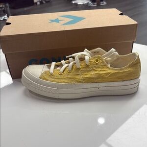 NEW Converse Women’s Size 7 Chuck 70 Low Hybrid Texture (with box)